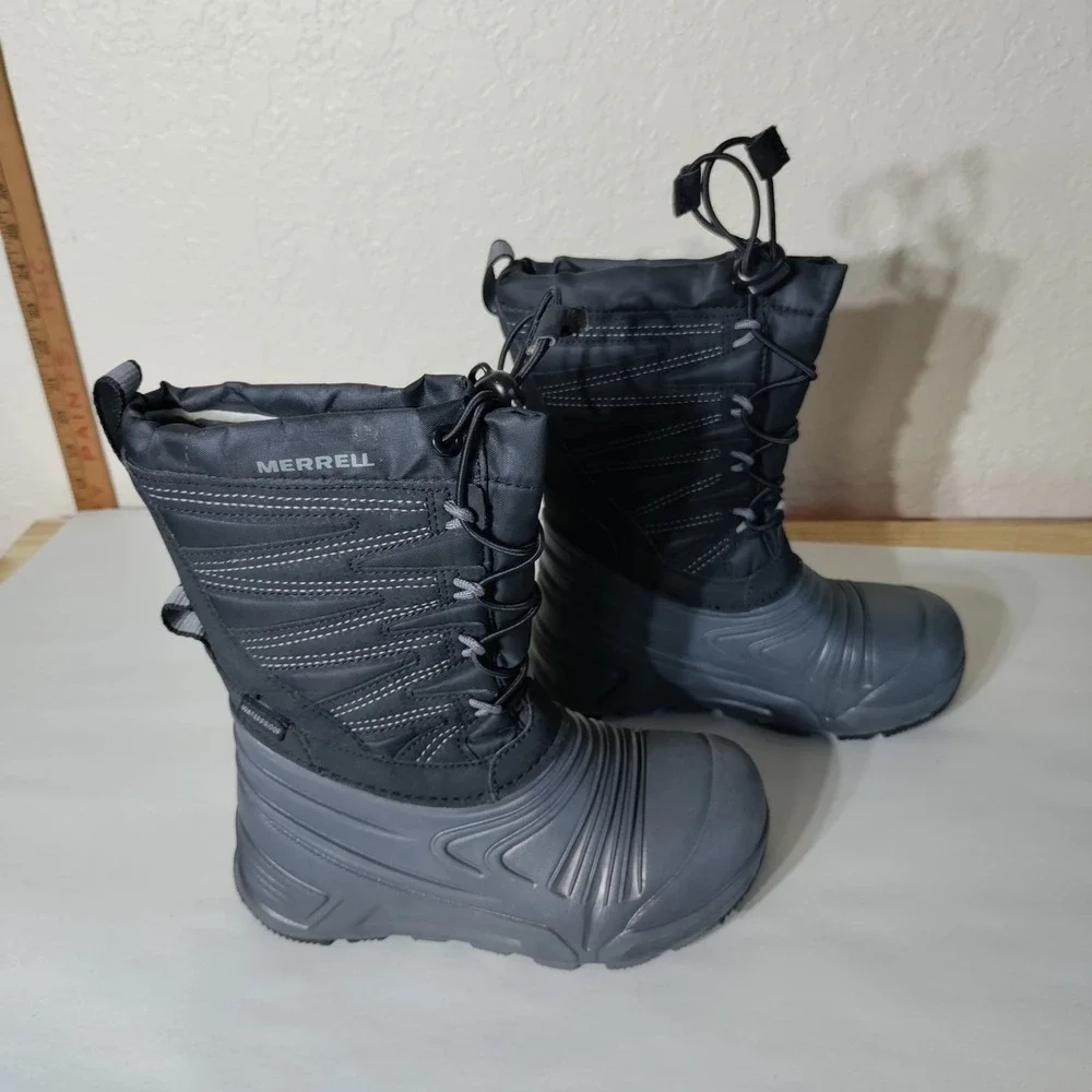 Merrell snow quest